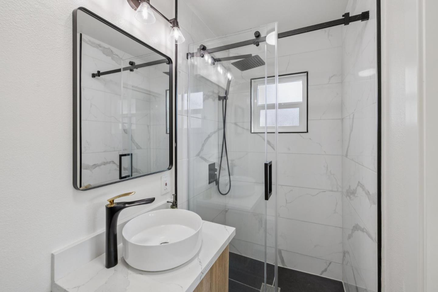 Detail Gallery Image 25 of 40 For 714 Hamilton Ln, Santa Clara,  CA 95051 - 3 Beds | 2 Baths