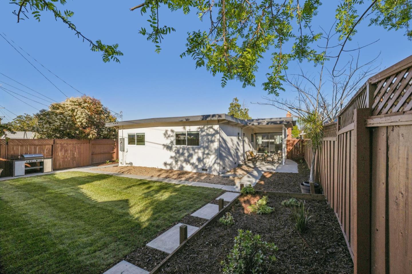 Detail Gallery Image 32 of 40 For 714 Hamilton Ln, Santa Clara,  CA 95051 - 3 Beds | 2 Baths