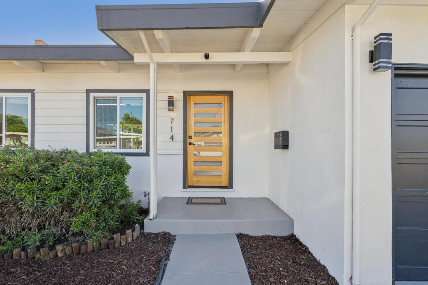 Detail Gallery Image 6 of 40 For 714 Hamilton Ln, Santa Clara,  CA 95051 - 3 Beds | 2 Baths