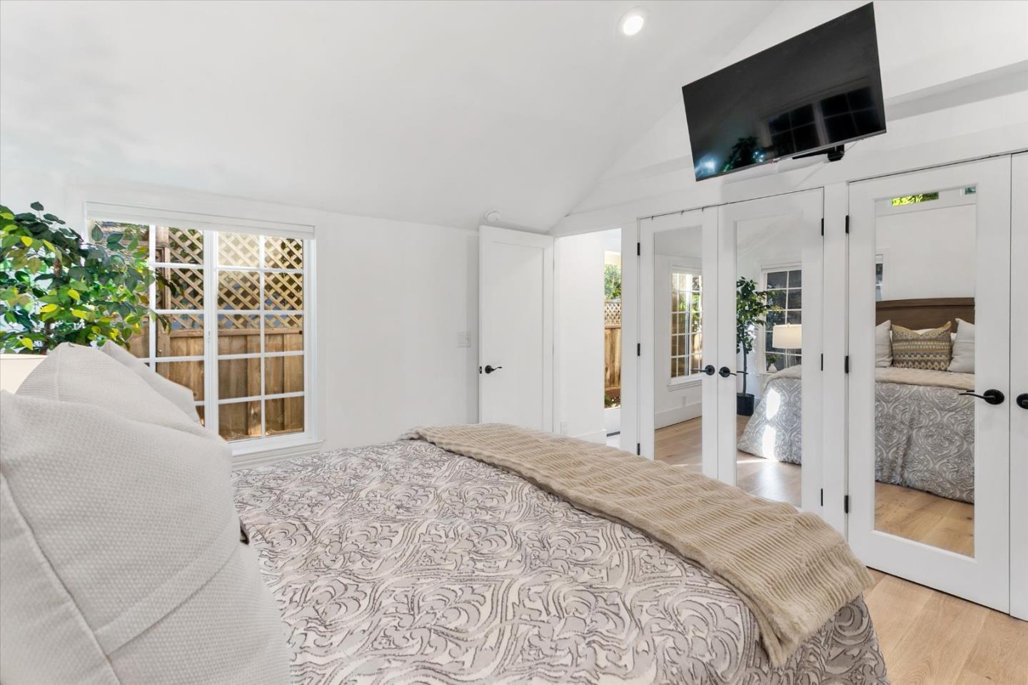 Detail Gallery Image 21 of 57 For 46 Pleasant St, Los Gatos,  CA 95030 - 4 Beds | 2/1 Baths