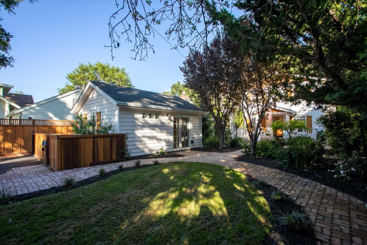 Detail Gallery Image 6 of 57 For 46 Pleasant St, Los Gatos,  CA 95030 - 4 Beds | 2/1 Baths