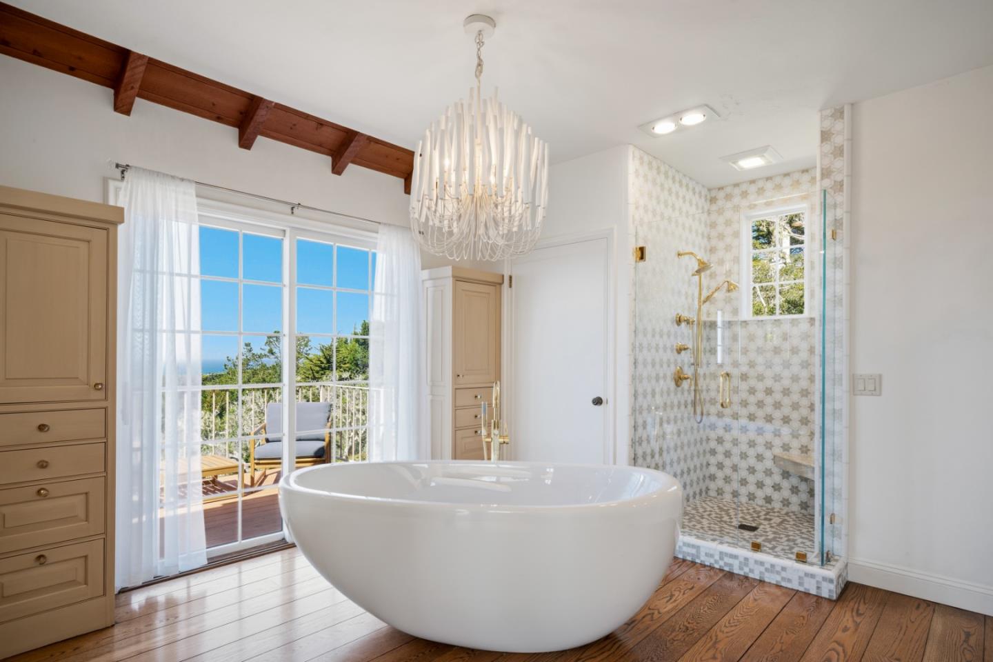 Detail Gallery Image 25 of 48 For 3205 Ballantrae Ln, Pebble Beach,  CA 93953 - 6 Beds | 5/2 Baths