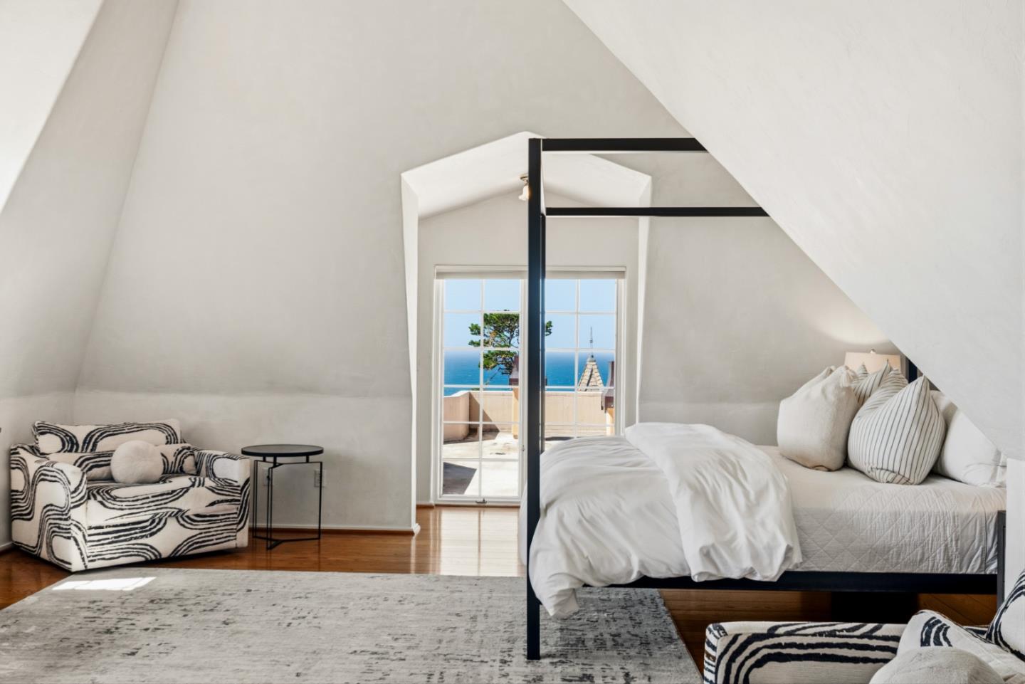 Detail Gallery Image 29 of 48 For 3205 Ballantrae Ln, Pebble Beach,  CA 93953 - 6 Beds | 5/2 Baths