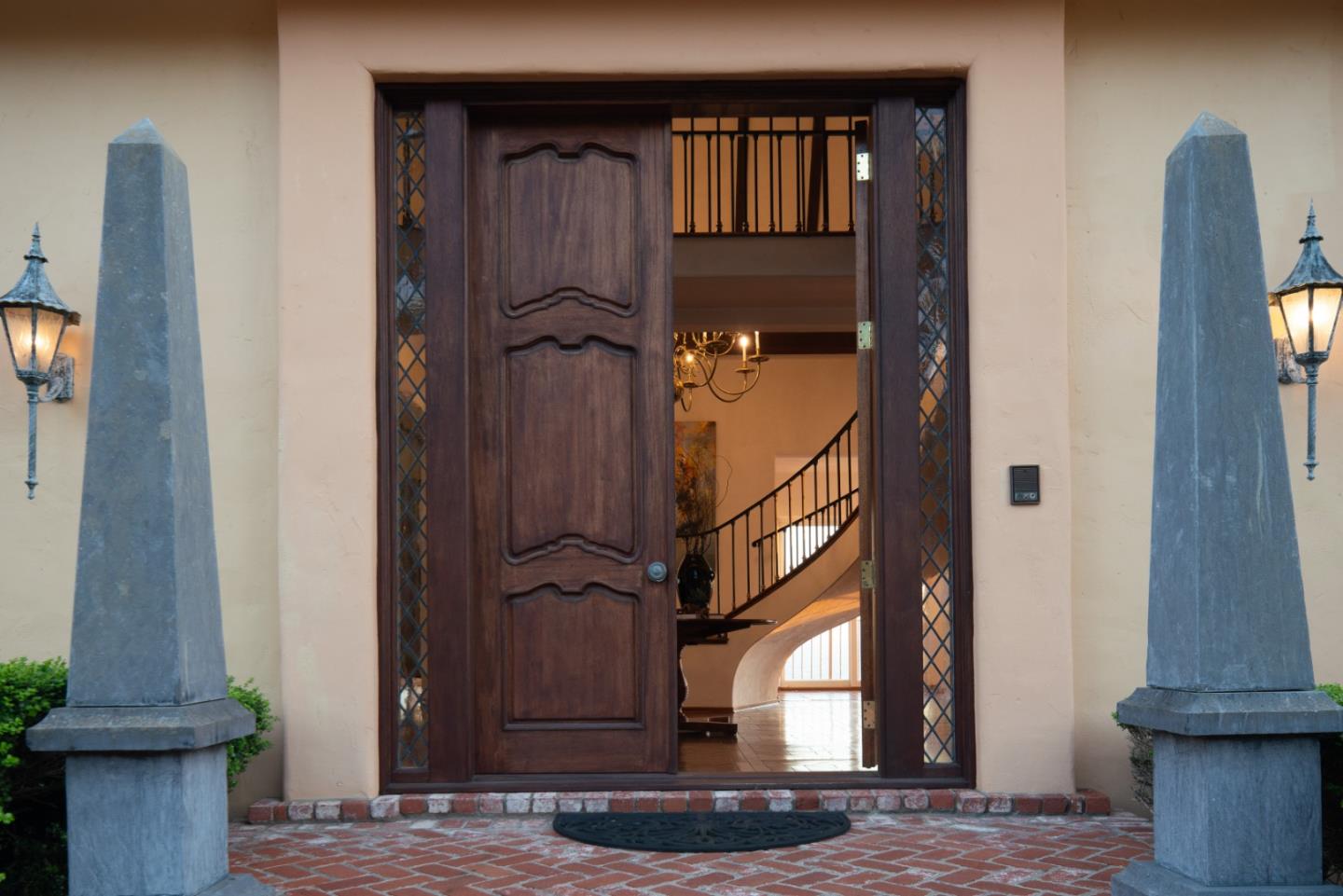 Detail Gallery Image 4 of 48 For 3205 Ballantrae Ln, Pebble Beach,  CA 93953 - 6 Beds | 5/2 Baths