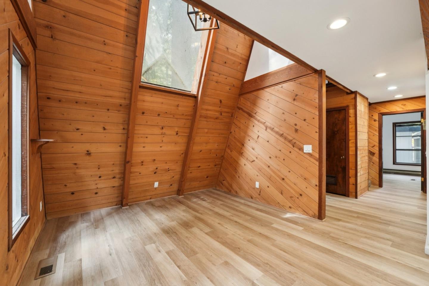 Detail Gallery Image 7 of 28 For 8170 Pescadero Creek Rd, Loma Mar,  CA 94021 - 3 Beds | 2 Baths