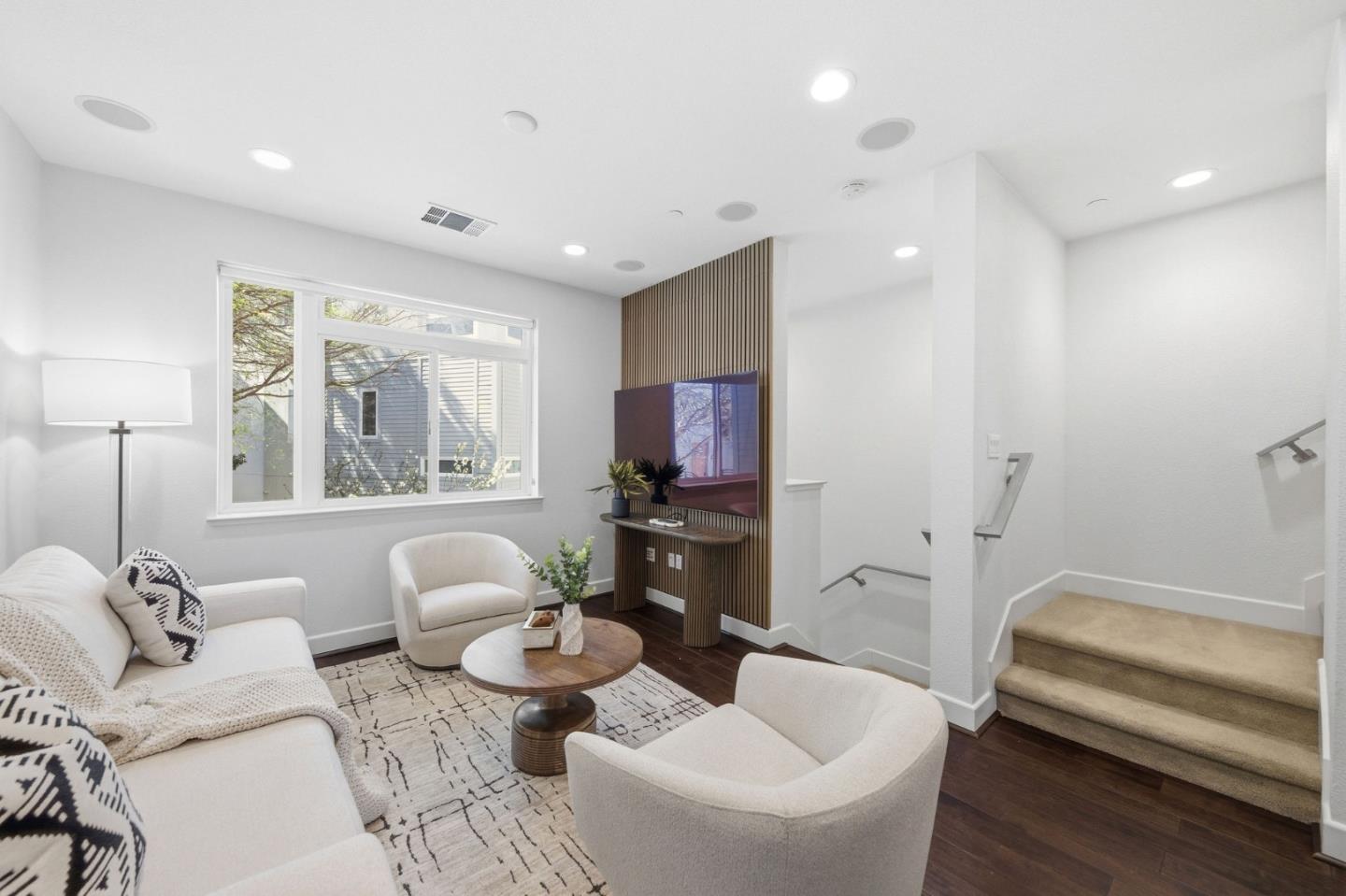 Photo #5: ML82039623 Listing: Photo #5