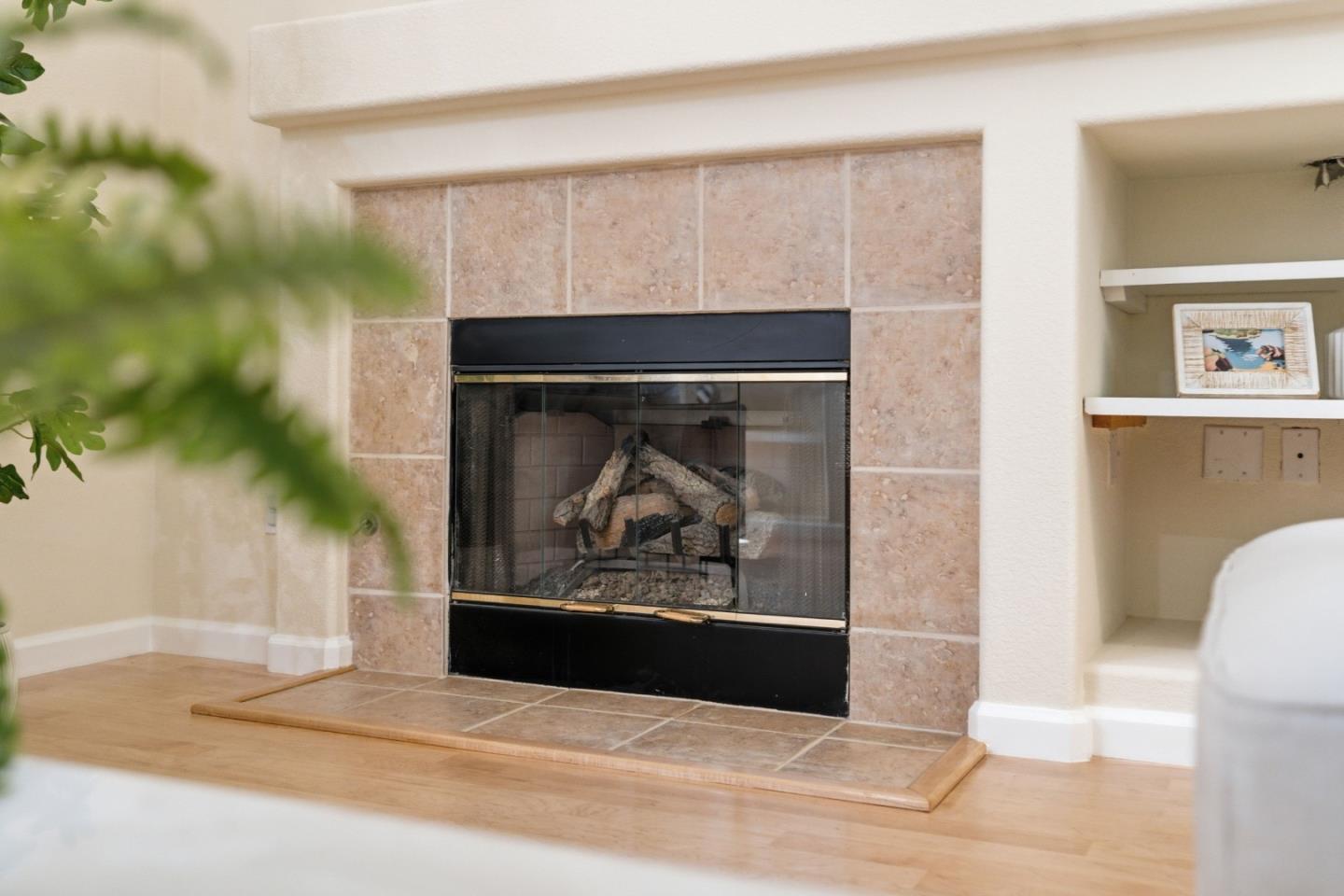 Detail Gallery Image 5 of 56 For 101 Woodhill Dr, Scotts Valley,  CA 95066 - 3 Beds | 2/1 Baths