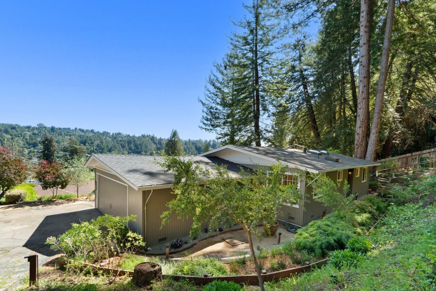 Detail Gallery Image 2 of 54 For 100 Camino Sinuoso, Scotts Valley,  CA 95066 - 2 Beds | 2 Baths