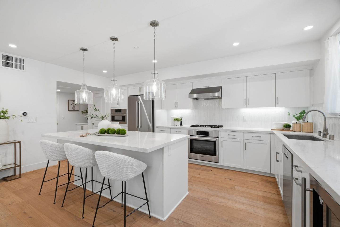 Detail Gallery Image 10 of 32 For 16279 Gellatt Ct, Los Gatos,  CA 95032 - 1 Beds | 1 Baths