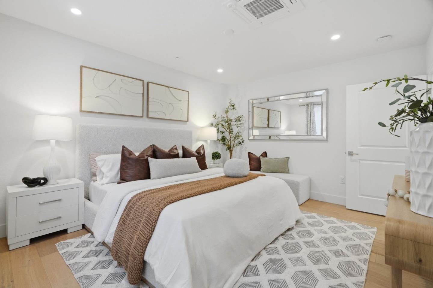 Detail Gallery Image 16 of 32 For 16279 Gellatt Ct, Los Gatos,  CA 95032 - 1 Beds | 1 Baths