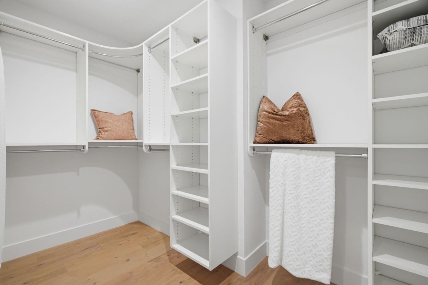 Detail Gallery Image 17 of 32 For 16279 Gellatt Ct, Los Gatos,  CA 95032 - 1 Beds | 1 Baths