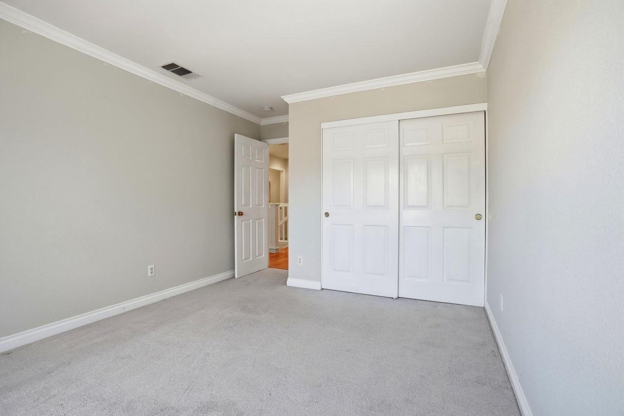 Detail Gallery Image 19 of 27 For 308 Sandhurst St, Redwood City,  CA 94065 - 4 Beds | 2/1 Baths