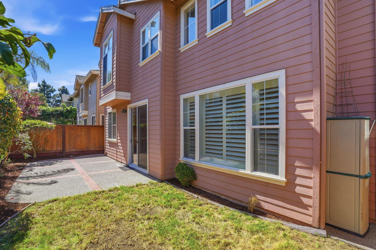 Detail Gallery Image 26 of 27 For 308 Sandhurst St, Redwood City,  CA 94065 - 4 Beds | 2/1 Baths