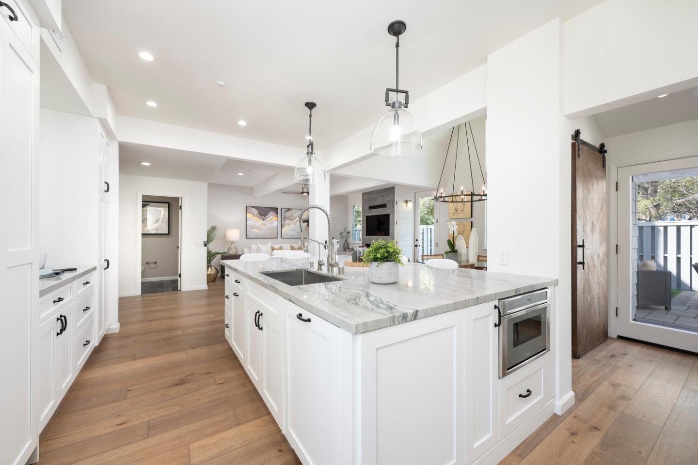 Detail Gallery Image 18 of 44 For 104 Mendocino Way, Redwood Shores,  CA 94065 - 3 Beds | 2/1 Baths