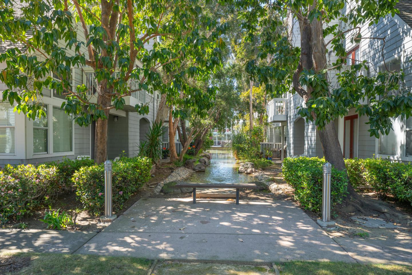 Detail Gallery Image 42 of 44 For 104 Mendocino Way, Redwood Shores,  CA 94065 - 3 Beds | 2/1 Baths