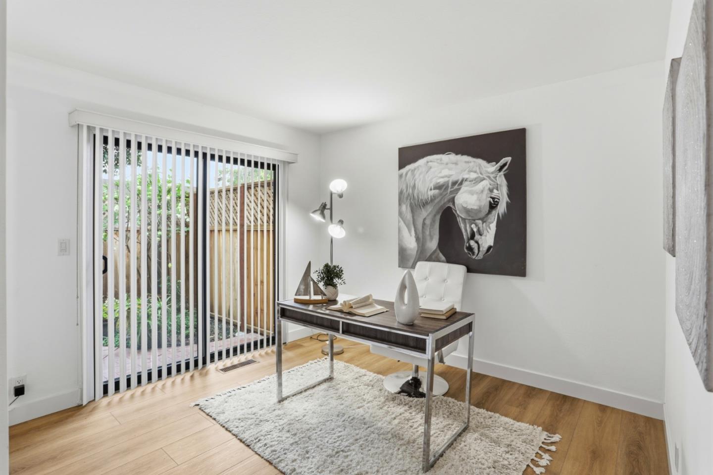 Detail Gallery Image 12 of 43 For 1993 Plymouth St #11,  Mountain View,  CA 94043 - 3 Beds | 2/1 Baths