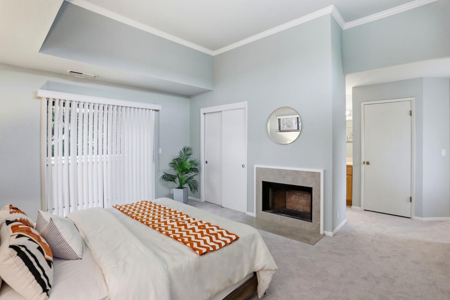 Detail Gallery Image 18 of 43 For 1993 Plymouth St #11,  Mountain View,  CA 94043 - 3 Beds | 2/1 Baths