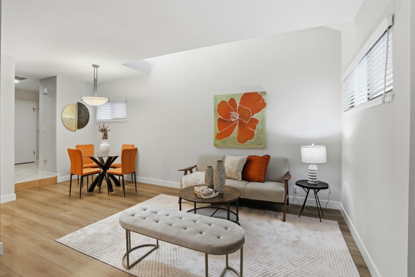 Detail Gallery Image 3 of 43 For 1993 Plymouth St #11,  Mountain View,  CA 94043 - 3 Beds | 2/1 Baths