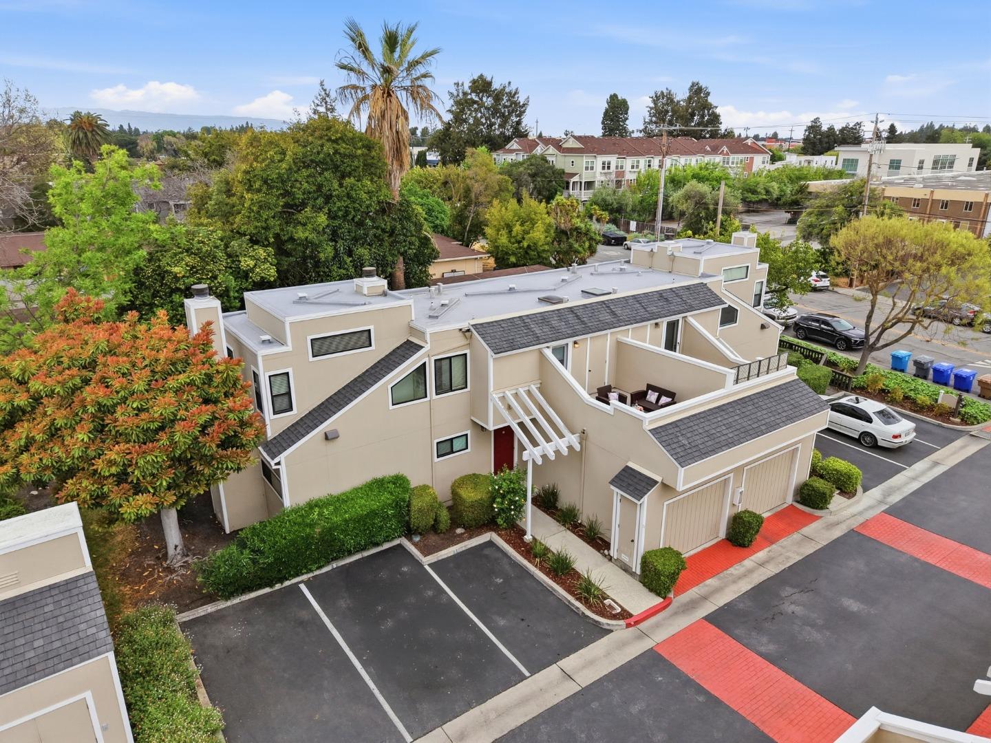Detail Gallery Image 37 of 43 For 1993 Plymouth St #11,  Mountain View,  CA 94043 - 3 Beds | 2/1 Baths