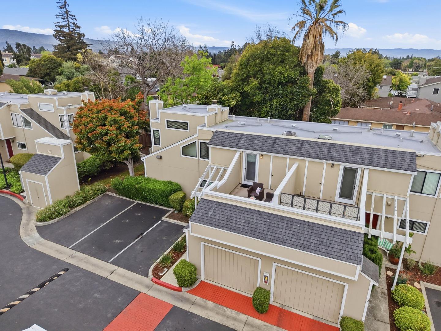 Detail Gallery Image 38 of 43 For 1993 Plymouth St #11,  Mountain View,  CA 94043 - 3 Beds | 2/1 Baths