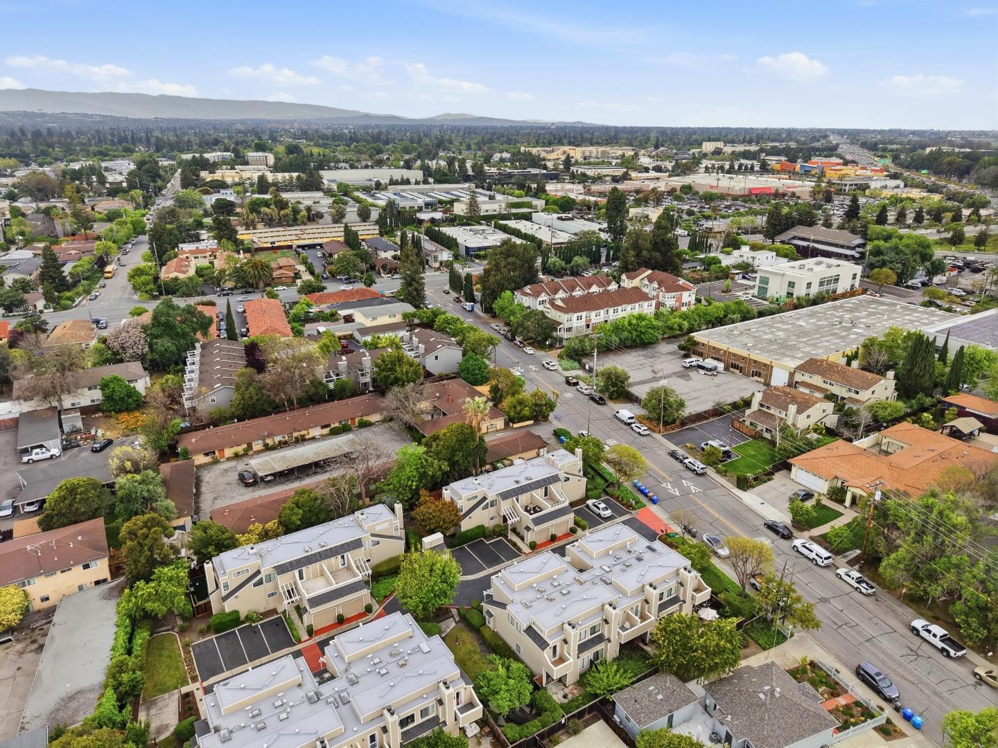 Detail Gallery Image 41 of 43 For 1993 Plymouth St #11,  Mountain View,  CA 94043 - 3 Beds | 2/1 Baths