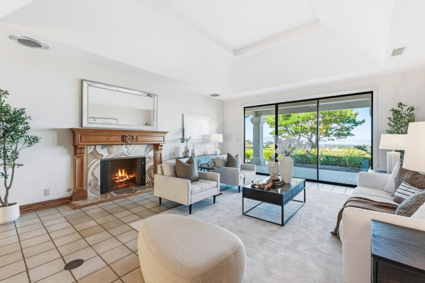 Detail Gallery Image 10 of 104 For 200 Tobin Clark Dr, Hillsborough,  CA 94010 - 6 Beds | 6/1 Baths