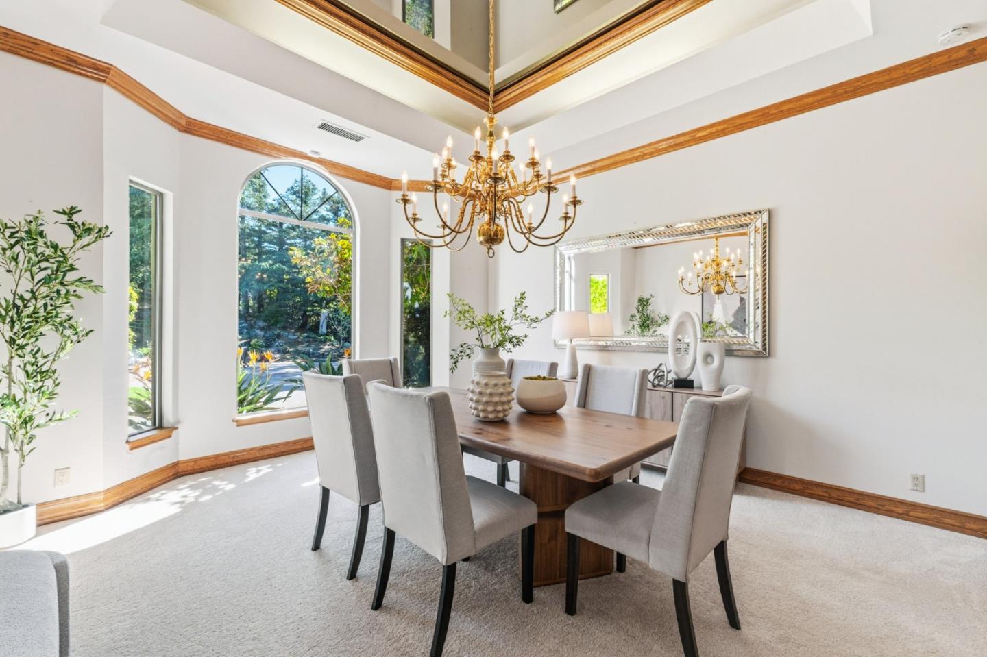 Detail Gallery Image 26 of 104 For 200 Tobin Clark Dr, Hillsborough,  CA 94010 - 6 Beds | 6/1 Baths