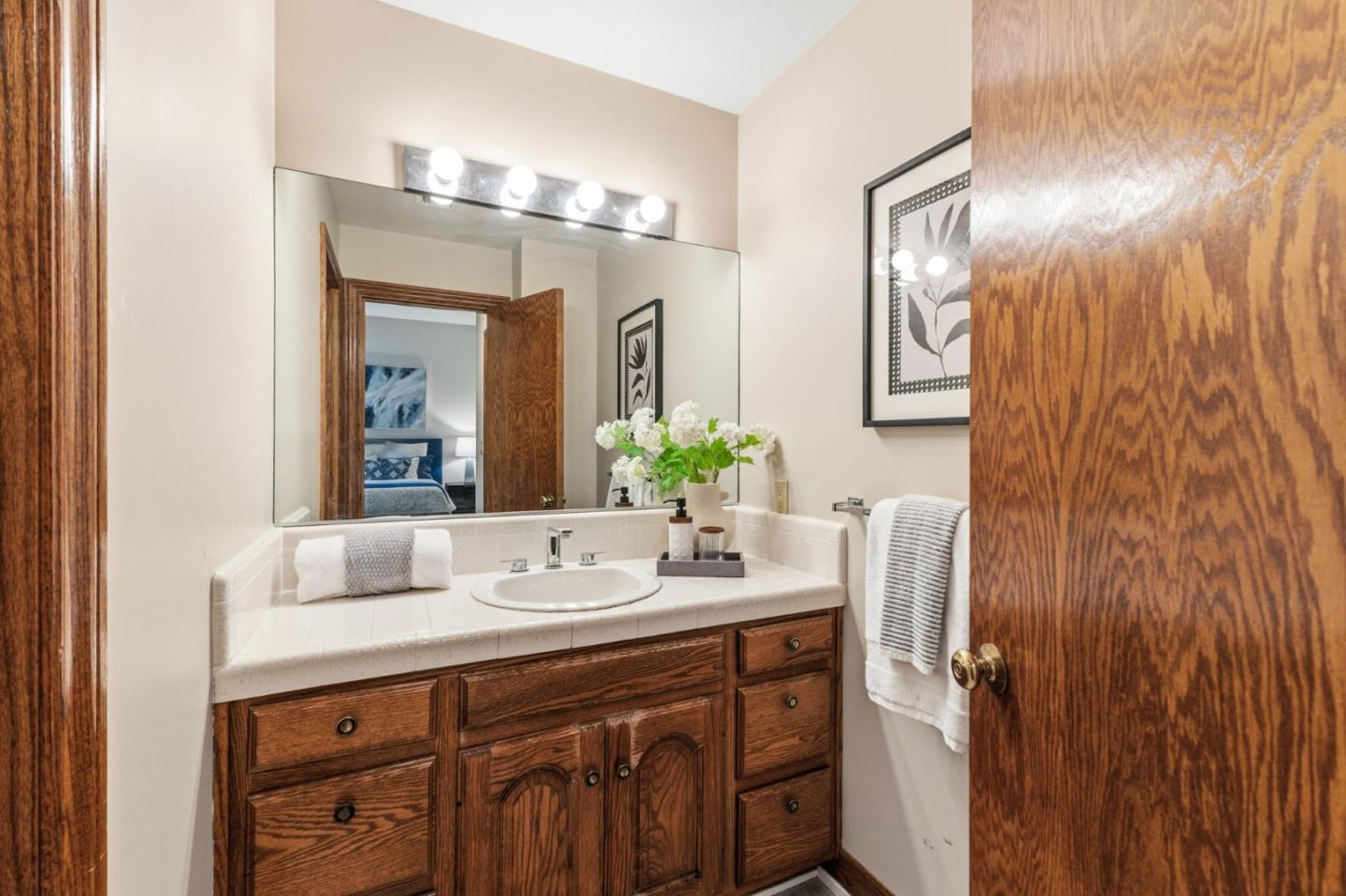 Detail Gallery Image 40 of 104 For 200 Tobin Clark Dr, Hillsborough,  CA 94010 - 6 Beds | 6/1 Baths