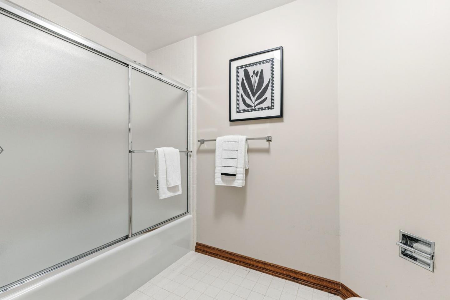 Detail Gallery Image 42 of 104 For 200 Tobin Clark Dr, Hillsborough,  CA 94010 - 6 Beds | 6/1 Baths