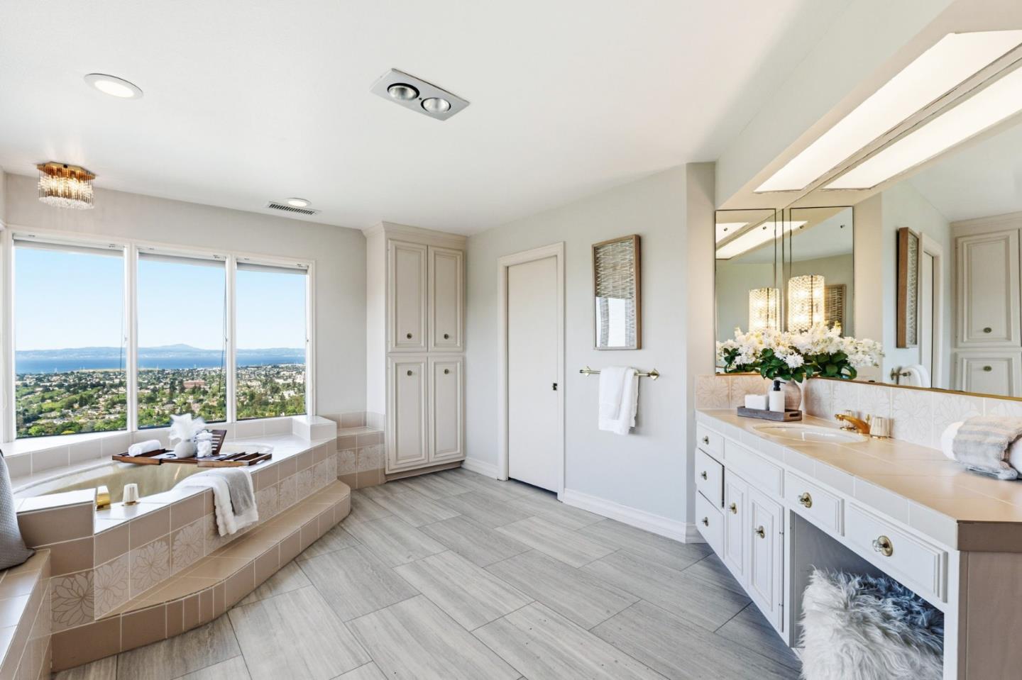 Detail Gallery Image 68 of 104 For 200 Tobin Clark Dr, Hillsborough,  CA 94010 - 6 Beds | 6/1 Baths