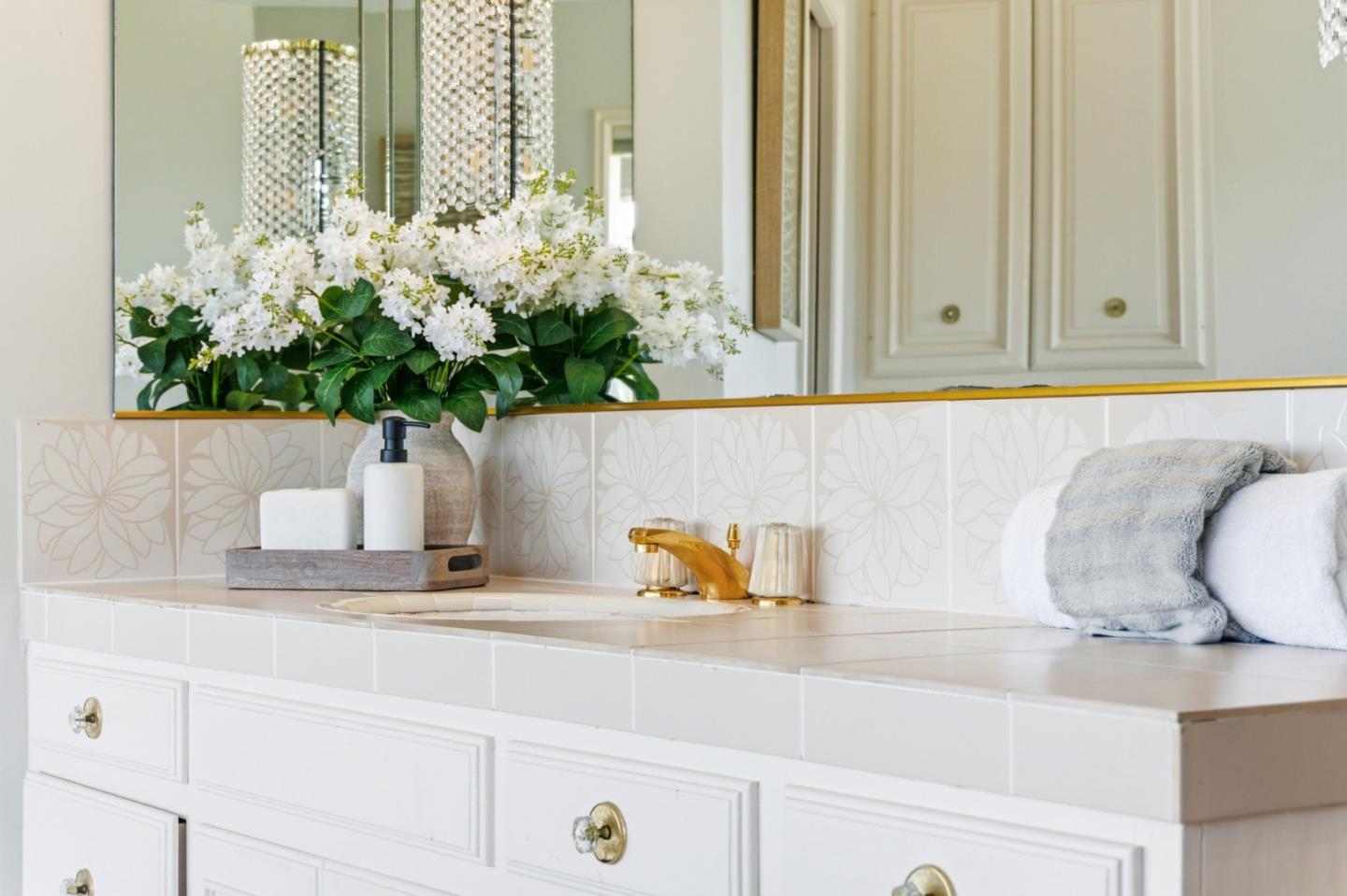 Detail Gallery Image 69 of 104 For 200 Tobin Clark Dr, Hillsborough,  CA 94010 - 6 Beds | 6/1 Baths