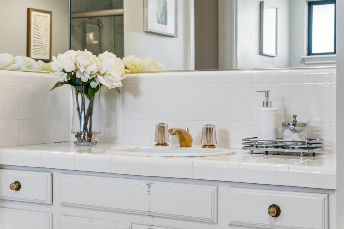 Detail Gallery Image 75 of 104 For 200 Tobin Clark Dr, Hillsborough,  CA 94010 - 6 Beds | 6/1 Baths