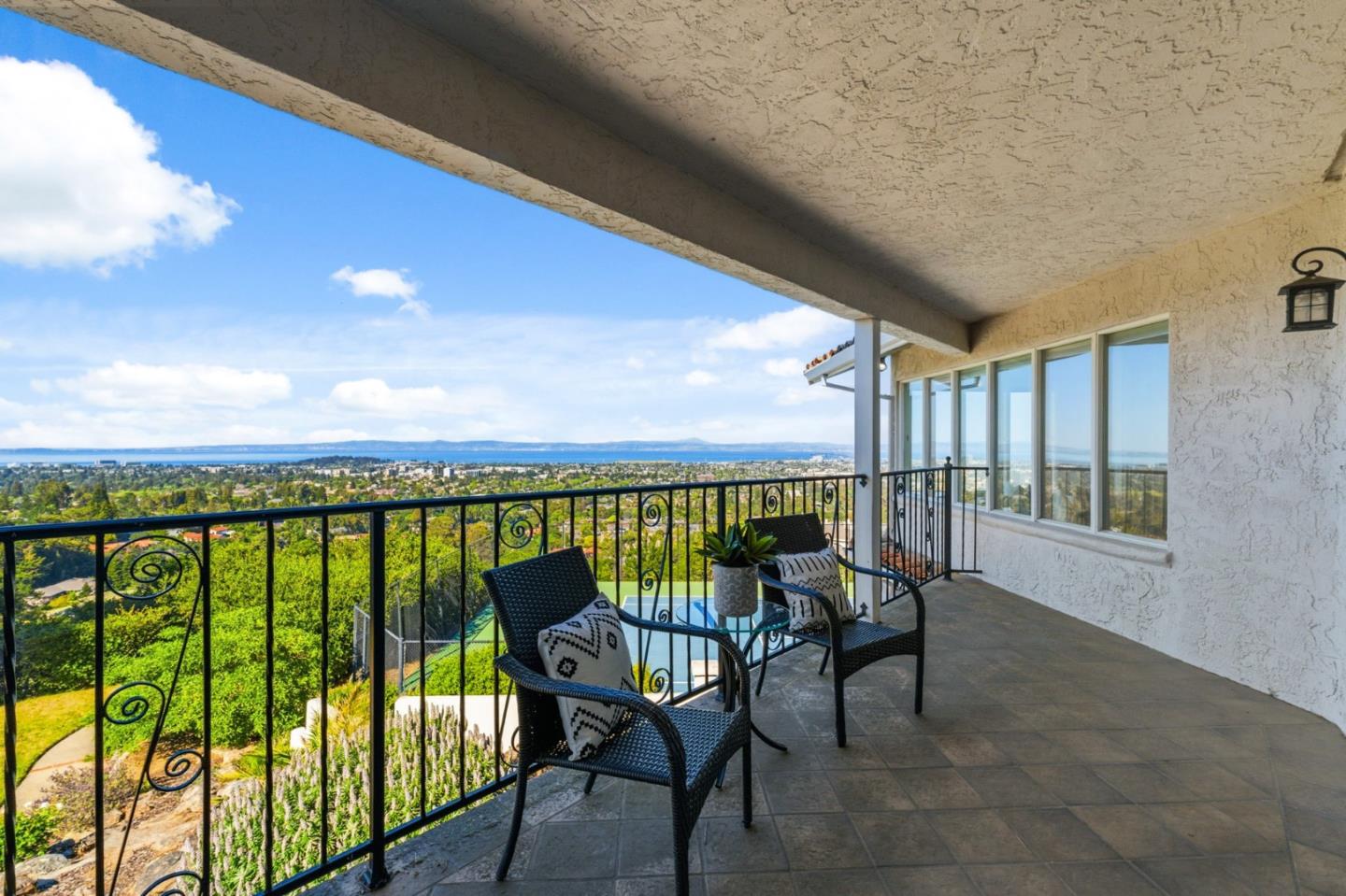 Detail Gallery Image 78 of 104 For 200 Tobin Clark Dr, Hillsborough,  CA 94010 - 6 Beds | 6/1 Baths