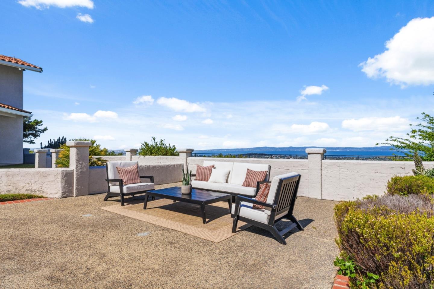 Detail Gallery Image 87 of 104 For 200 Tobin Clark Dr, Hillsborough,  CA 94010 - 6 Beds | 6/1 Baths