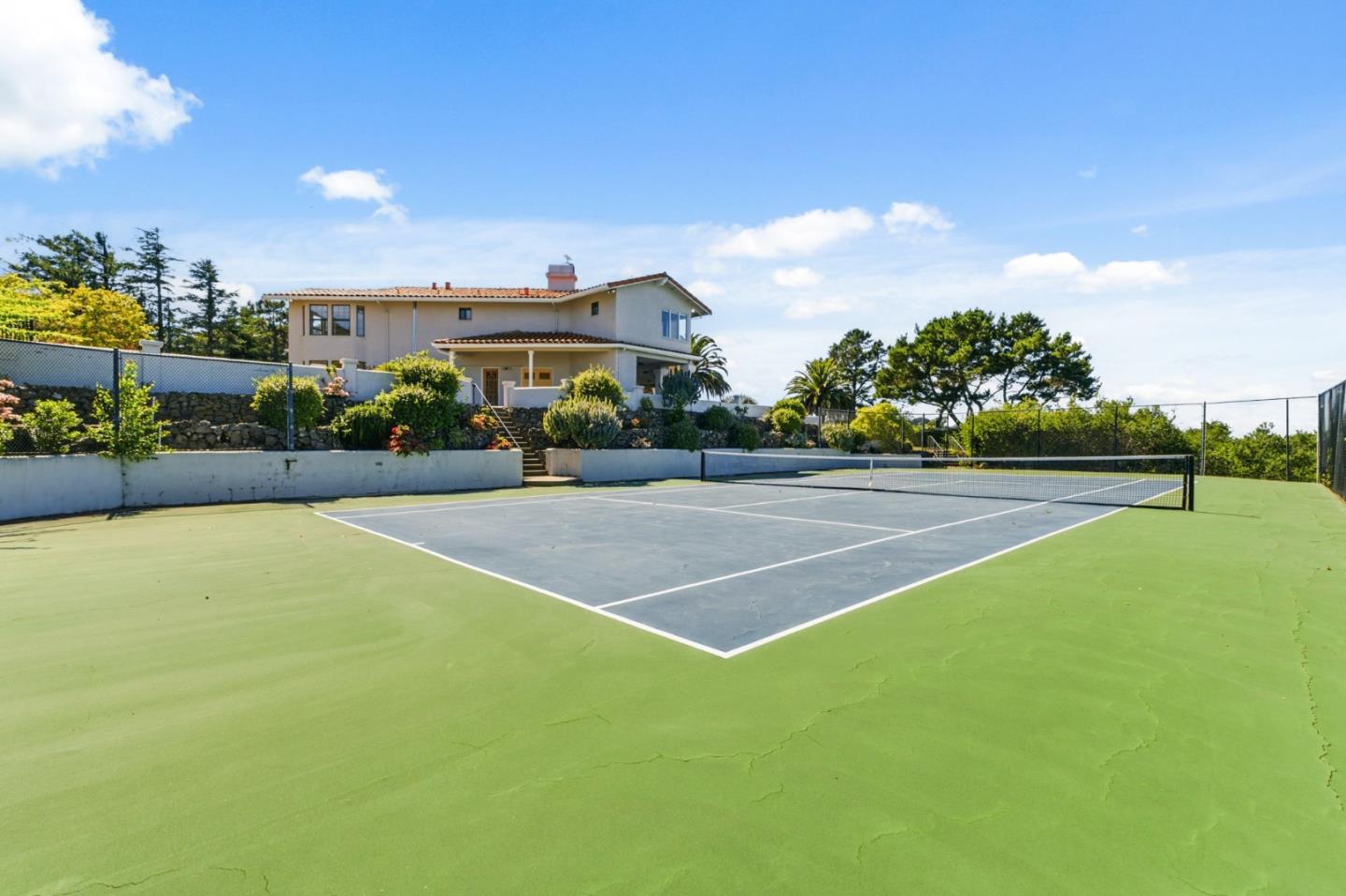 Detail Gallery Image 88 of 104 For 200 Tobin Clark Dr, Hillsborough,  CA 94010 - 6 Beds | 6/1 Baths