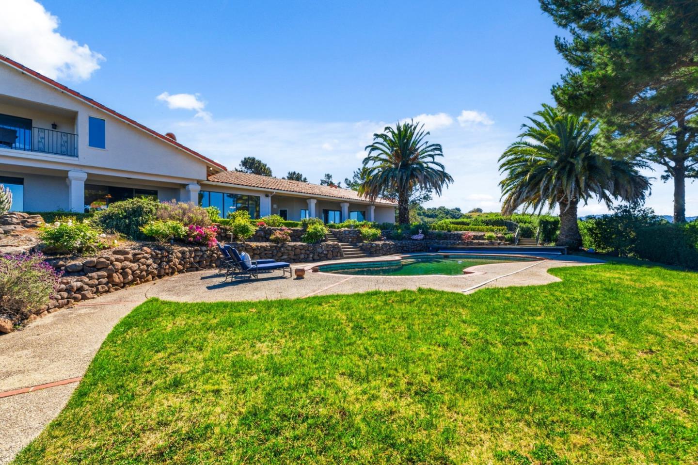 Detail Gallery Image 89 of 104 For 200 Tobin Clark Dr, Hillsborough,  CA 94010 - 6 Beds | 6/1 Baths