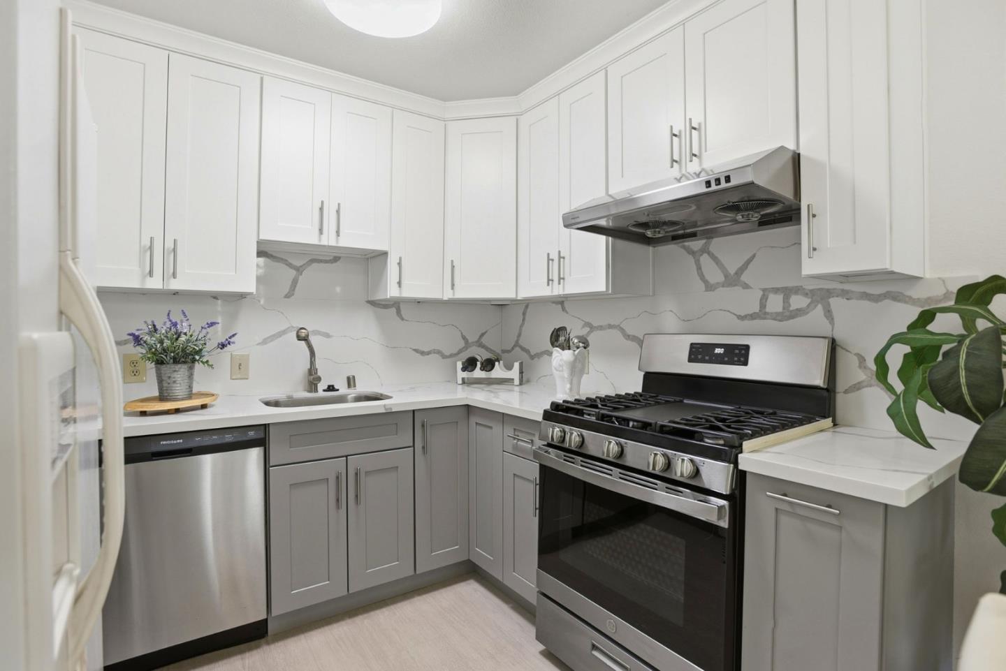 Photo #6: ML82039641 Listing: Photo #6