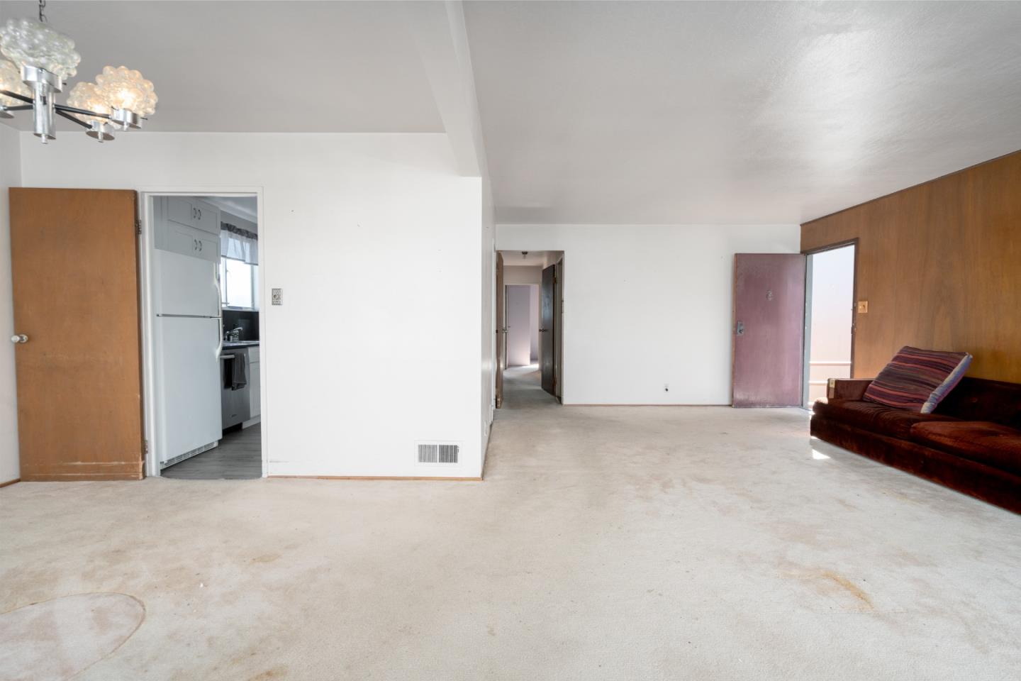 Detail Gallery Image 13 of 35 For 305 Lakeshire Dr, Daly City,  CA 94015 - 3 Beds | 2 Baths