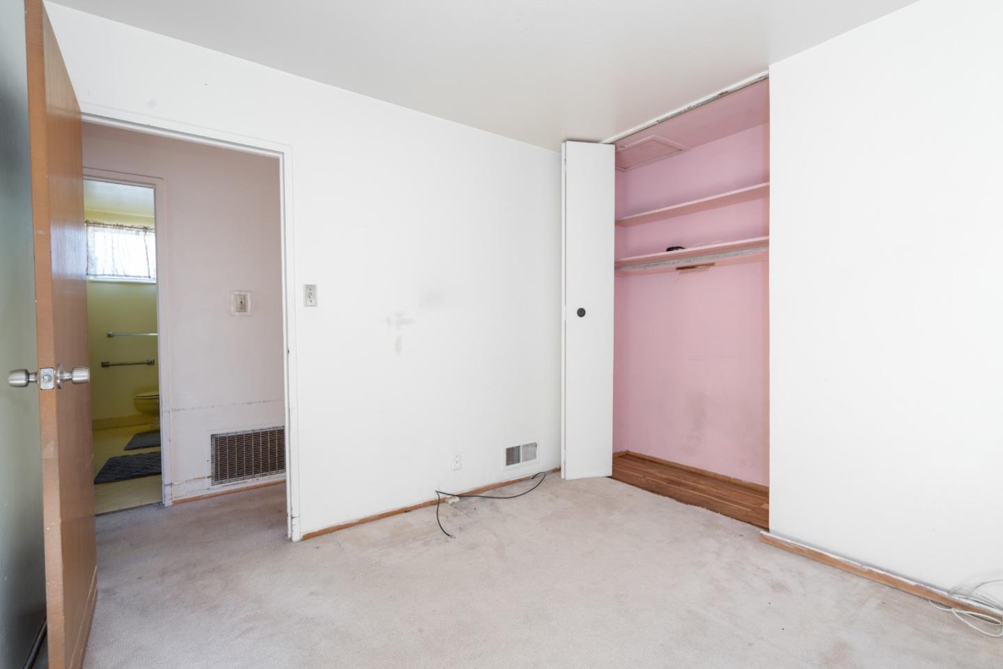 Detail Gallery Image 15 of 35 For 305 Lakeshire Dr, Daly City,  CA 94015 - 3 Beds | 2 Baths