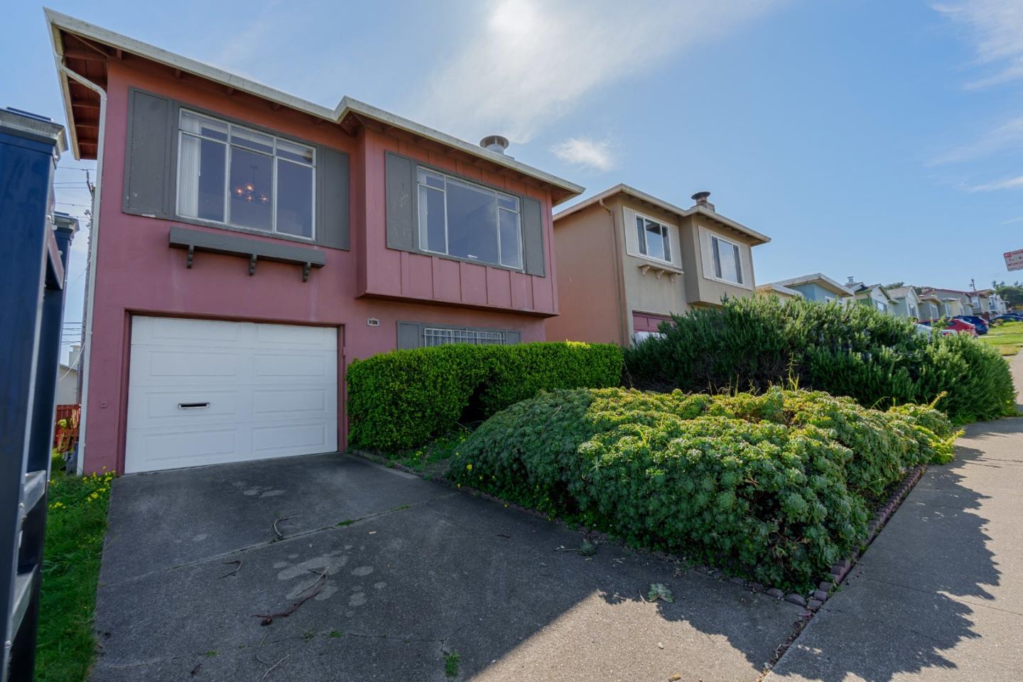 Detail Gallery Image 30 of 35 For 305 Lakeshire Dr, Daly City,  CA 94015 - 3 Beds | 2 Baths