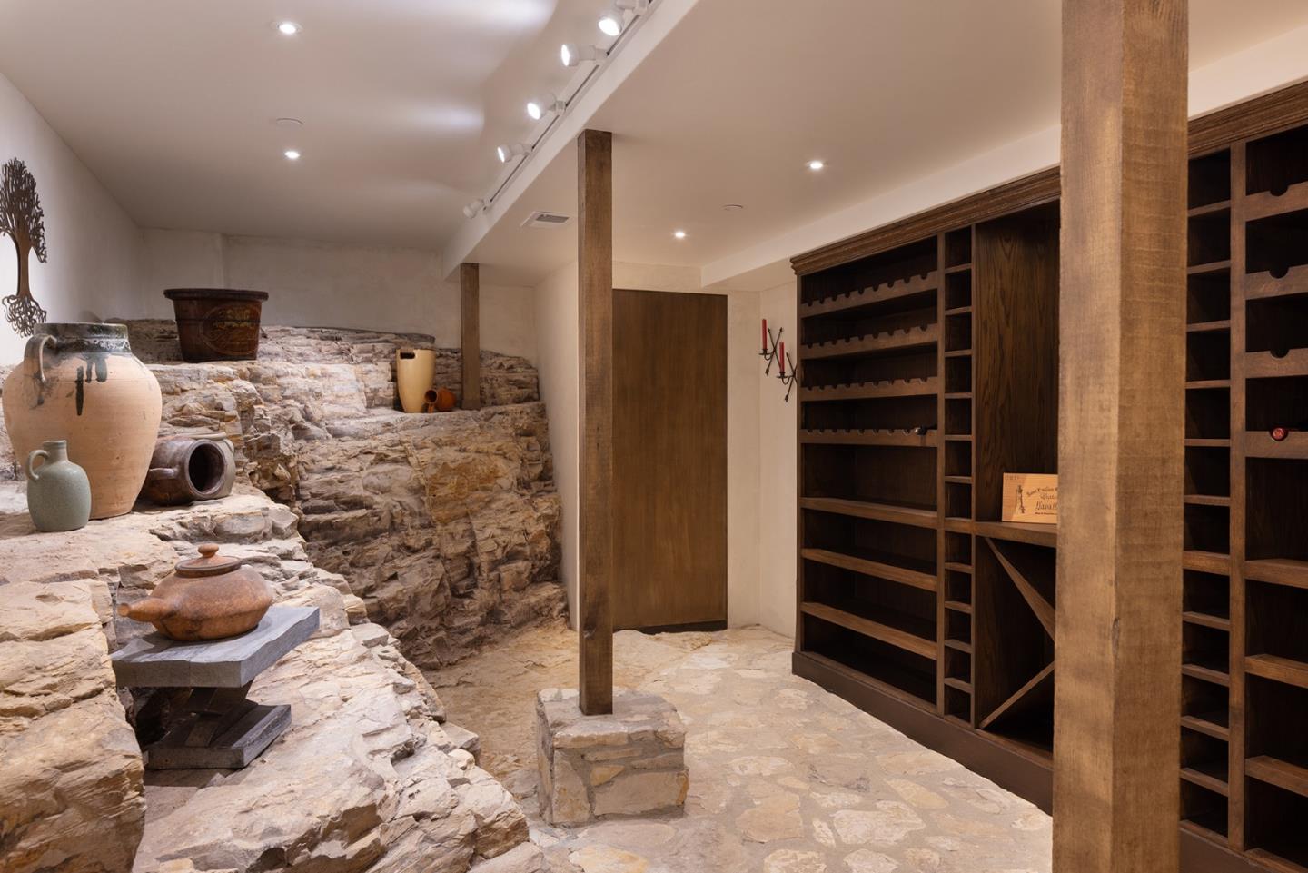 Detail Gallery Image 19 of 27 For 24308 San Juan Rd, Carmel,  CA 93923 - 4 Beds | 3/1 Baths