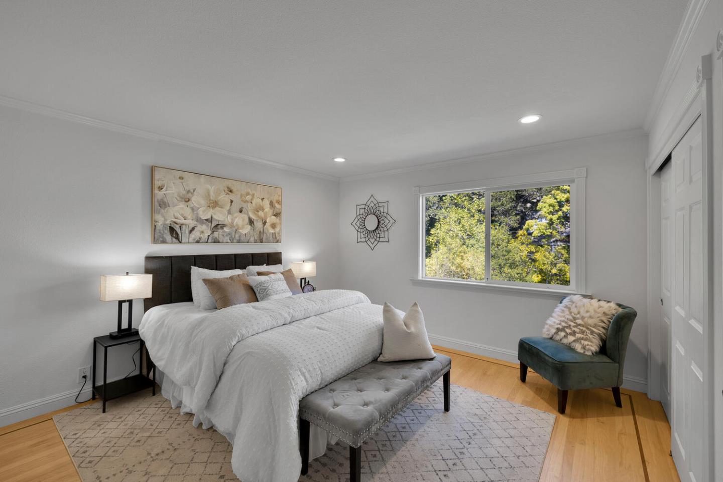 Detail Gallery Image 24 of 46 For 1012 Cortez Ave, Burlingame,  CA 94010 - 5 Beds | 4/1 Baths