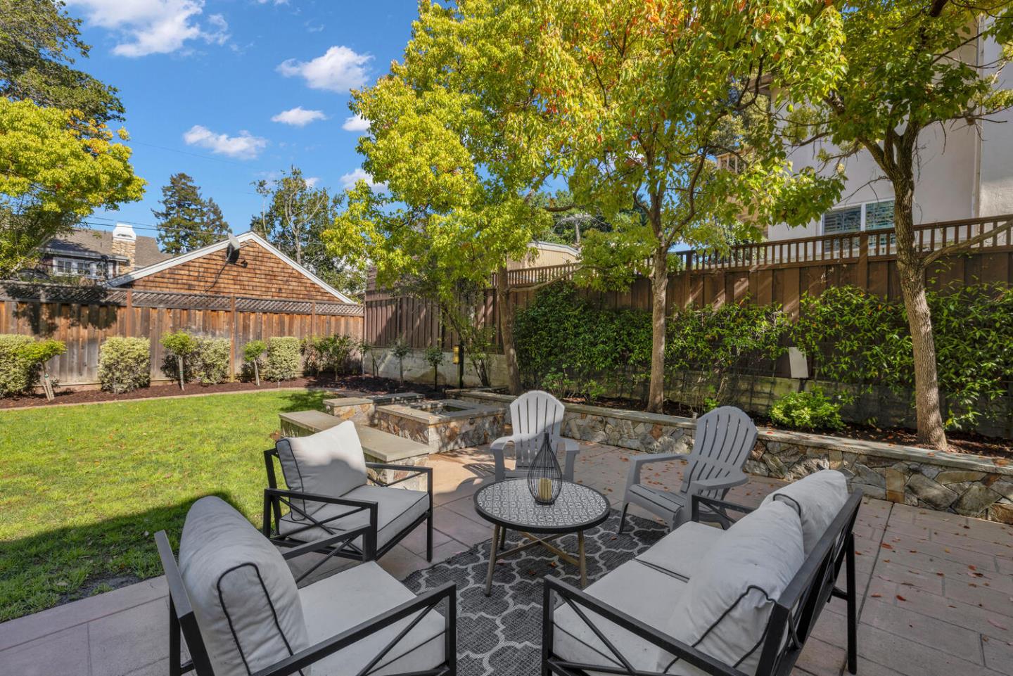 Detail Gallery Image 36 of 46 For 1012 Cortez Ave, Burlingame,  CA 94010 - 5 Beds | 4/1 Baths