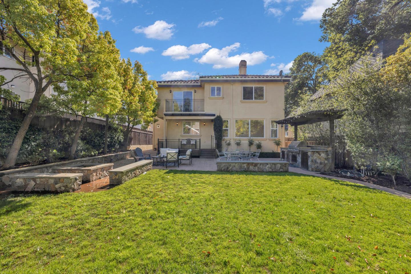 Detail Gallery Image 38 of 46 For 1012 Cortez Ave, Burlingame,  CA 94010 - 5 Beds | 4/1 Baths