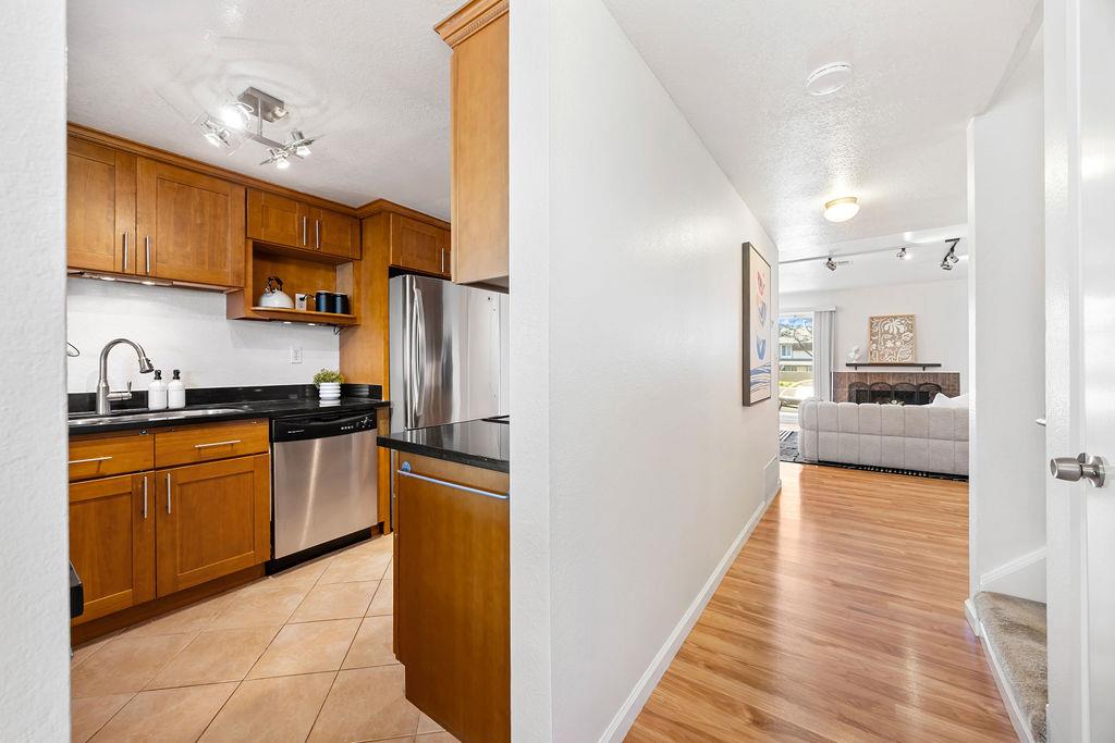 Detail Gallery Image 42 of 48 For 3550 Carter Dr #32,  South San Francisco,  CA 94080 - 3 Beds | 2/1 Baths