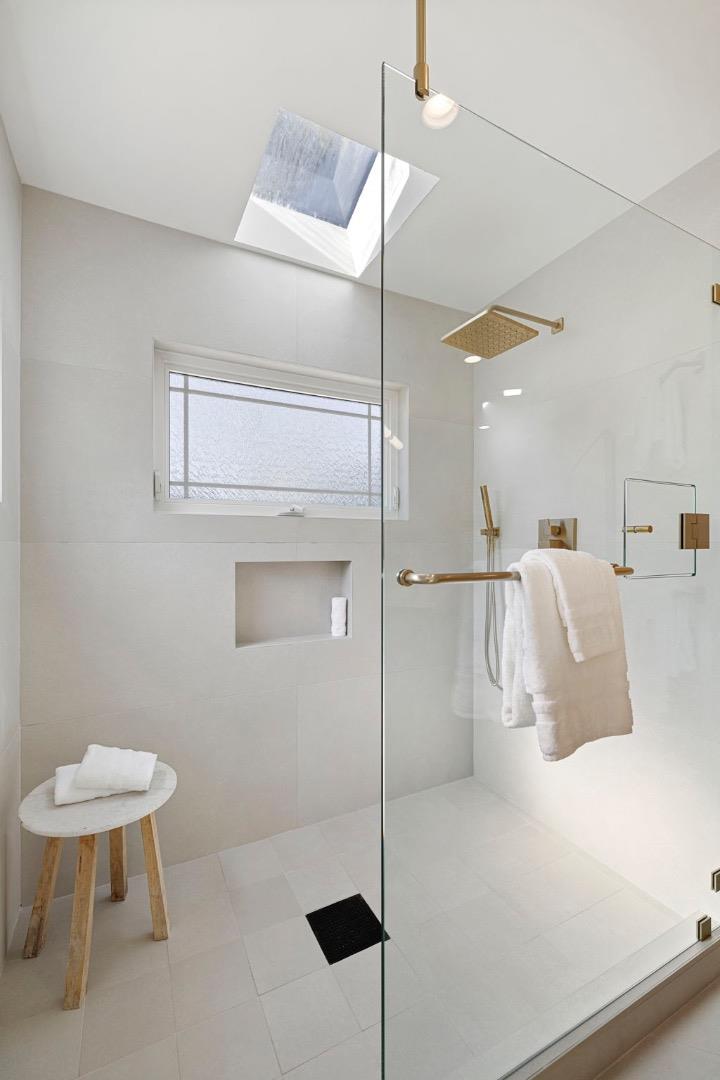 Detail Gallery Image 29 of 62 For 6 El Sereno Dr, San Carlos,  CA 94070 - 4 Beds | 3 Baths