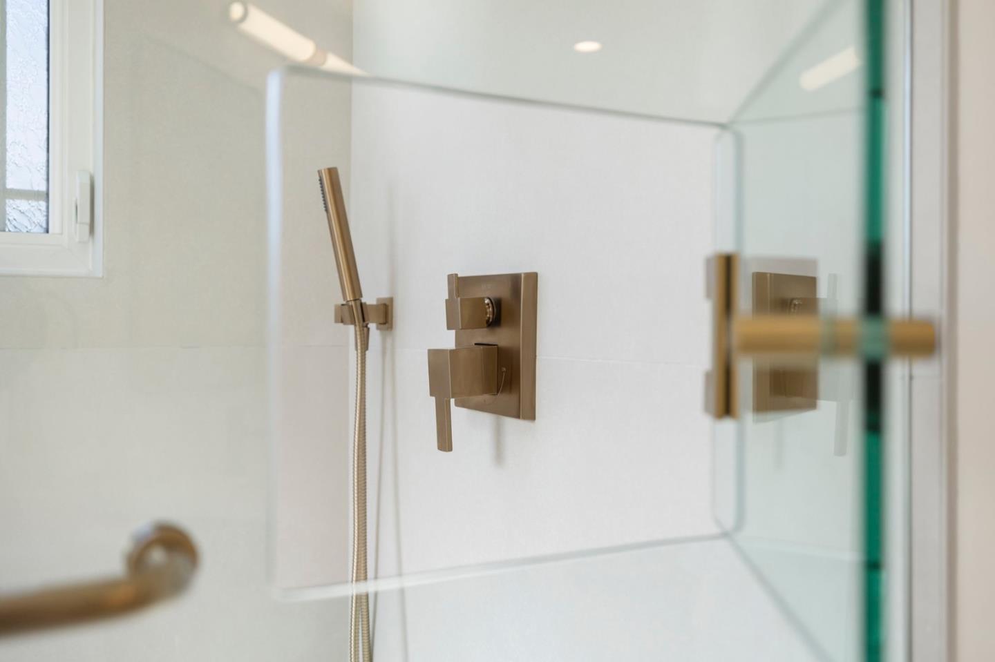 Detail Gallery Image 30 of 62 For 6 El Sereno Dr, San Carlos,  CA 94070 - 4 Beds | 3 Baths