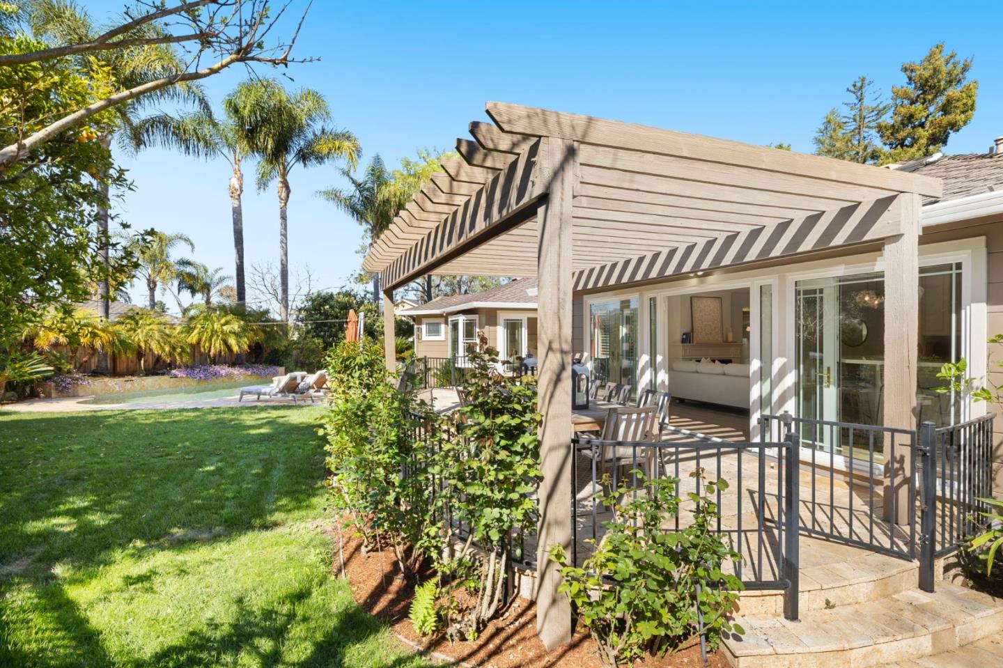 Detail Gallery Image 41 of 62 For 6 El Sereno Dr, San Carlos,  CA 94070 - 4 Beds | 3 Baths