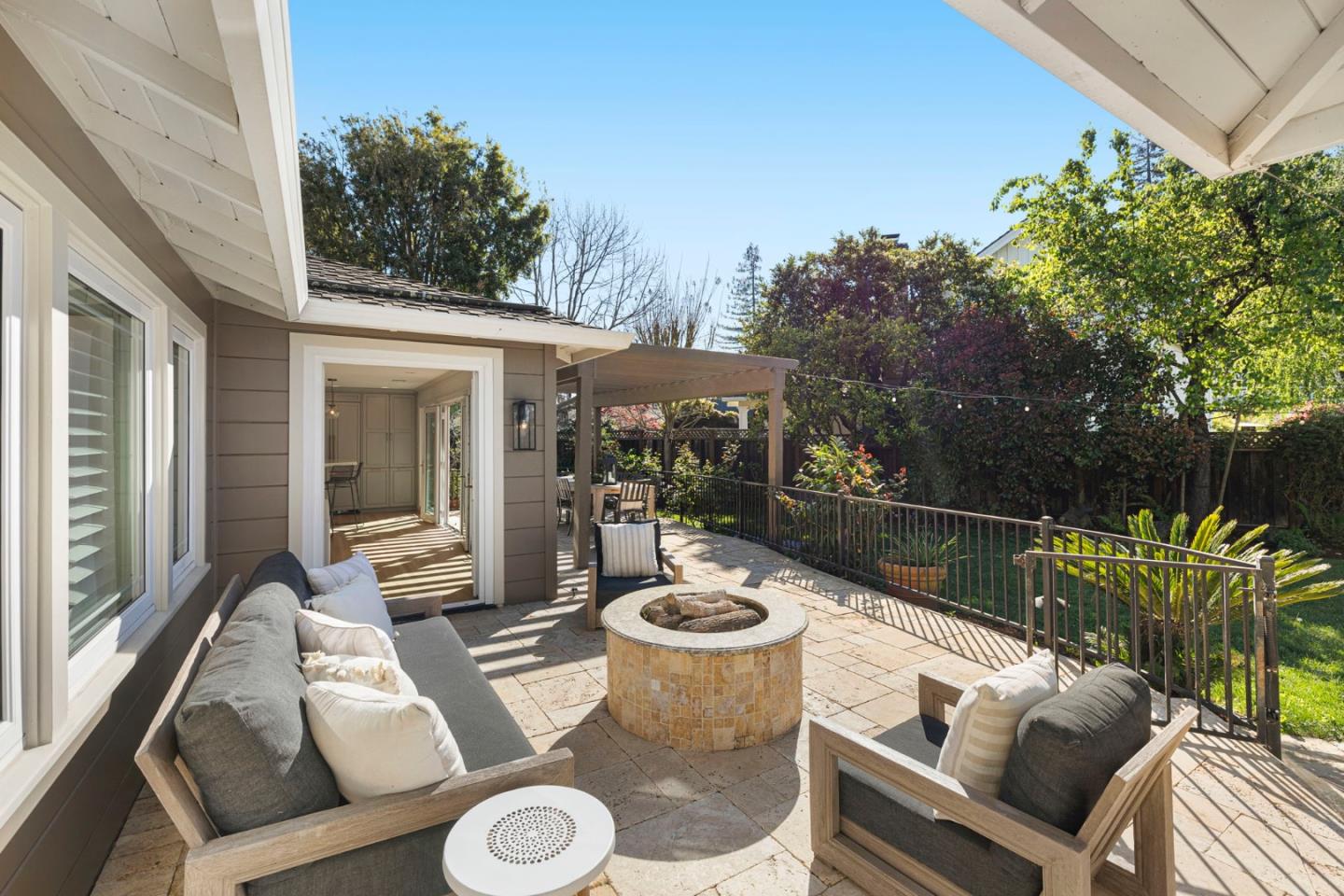 Detail Gallery Image 44 of 62 For 6 El Sereno Dr, San Carlos,  CA 94070 - 4 Beds | 3 Baths