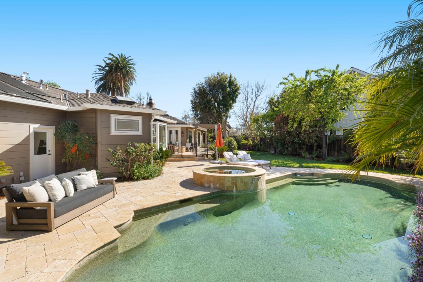 Detail Gallery Image 48 of 62 For 6 El Sereno Dr, San Carlos,  CA 94070 - 4 Beds | 3 Baths